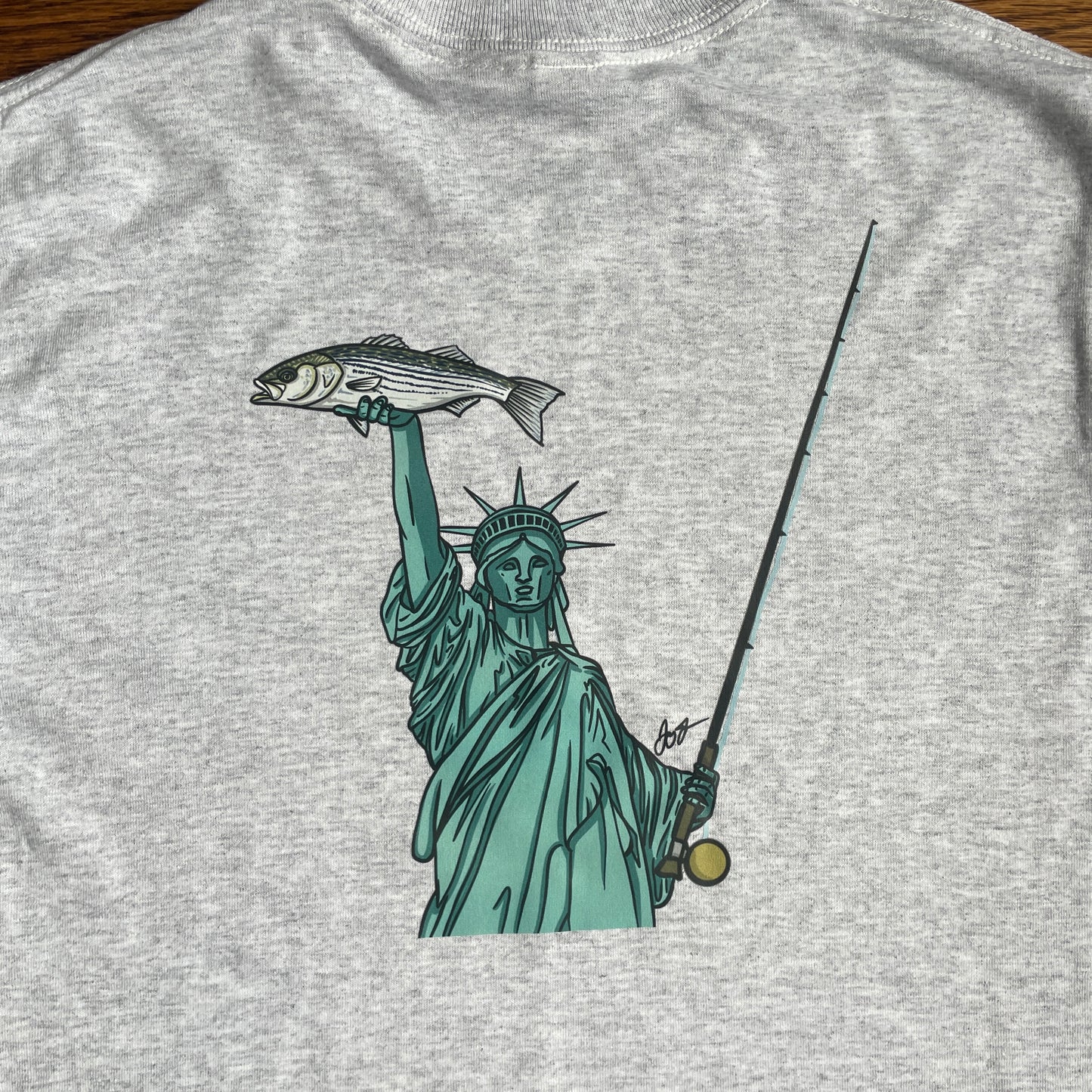 Medium Gildan Tee Lady Liberty Design